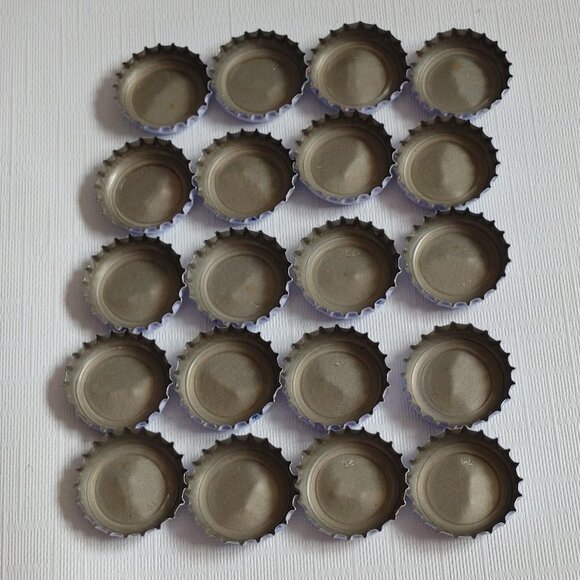 Retro Steam Whistle Beer Bottle Caps Drink Steam Whistle LOT of 20 - Picture 3 of 3